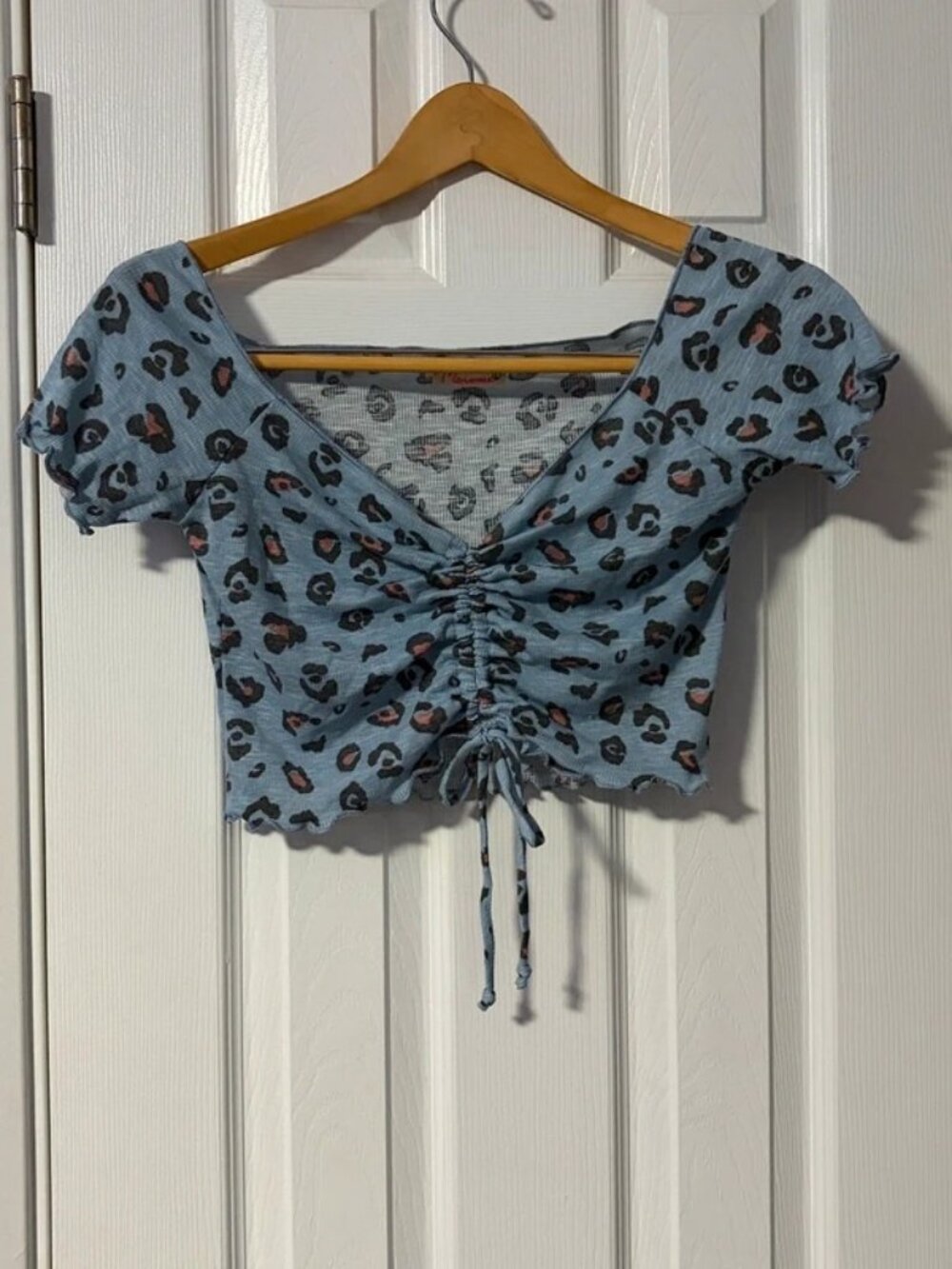 Anthropologie Maronie blue leopard ruched crop top size L